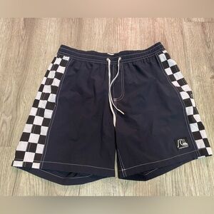 Quicksilver Black & White Checkered Board Shorts Size Large Surfer Surfwear